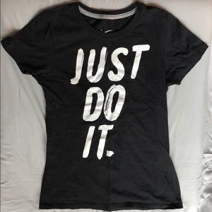 Nike slim fit tee SZ S